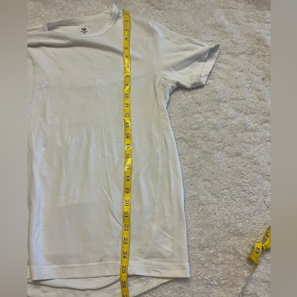 Old Navy Sport Tee - Picture 4 of 4